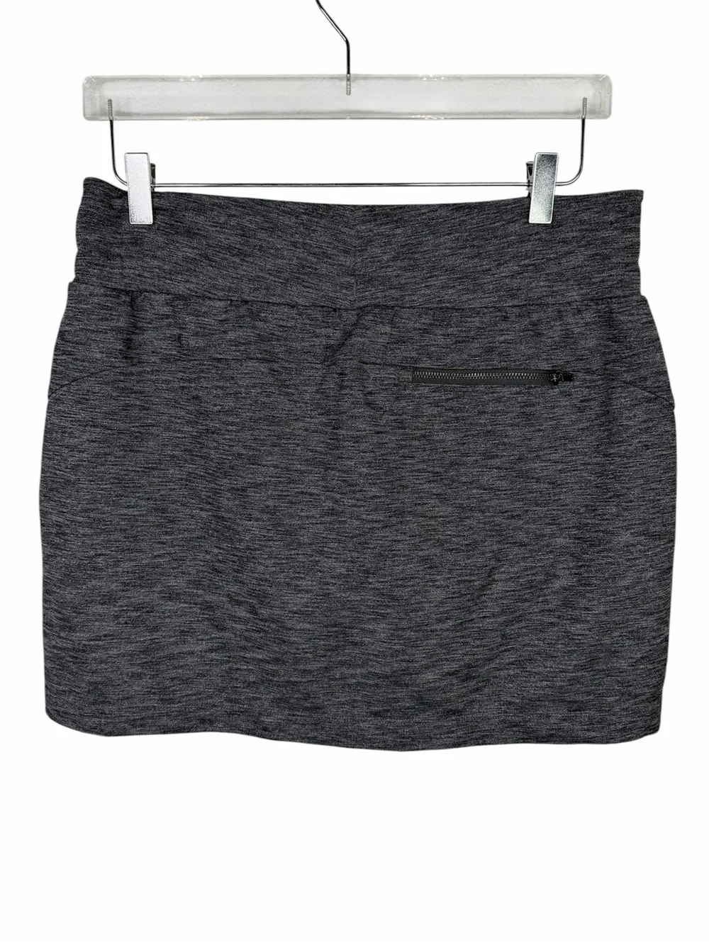 Athleta Metro Downtown Heather gray short size medium